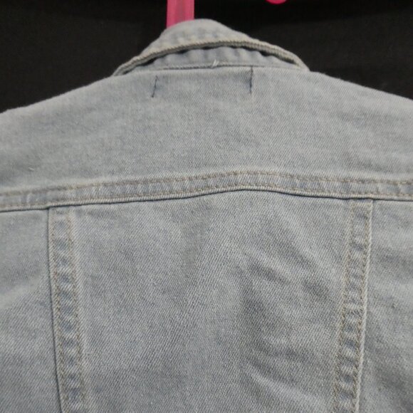 LIMITED TOO | 3T | Light Blue Snap Button Denim Jacket | *2 buttons don't close - Picture 11 of 16